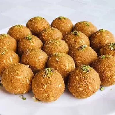 Special Besan Laddu