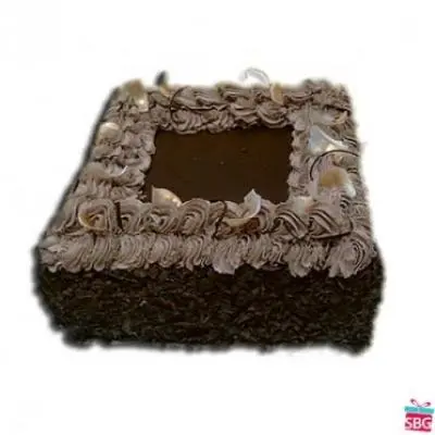 Eggless Chocolate Square Cake