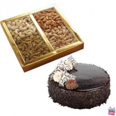Dry Fruits With Chocolate Cake