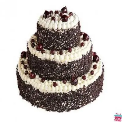 Eggless 3 Tier Black Forest Cake