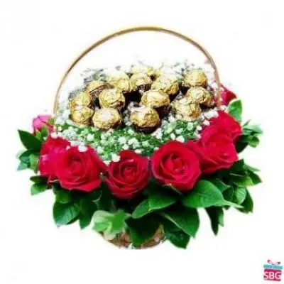 Rocher With Roses Basket