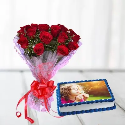 Vanilla Photo Cake Square With Roses