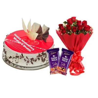 Eggless Strawberry Cake, Bouquet & Silk