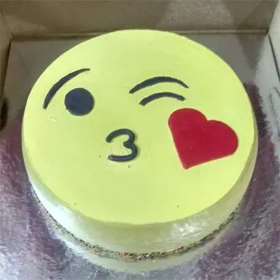 Eggless Smiley Cake