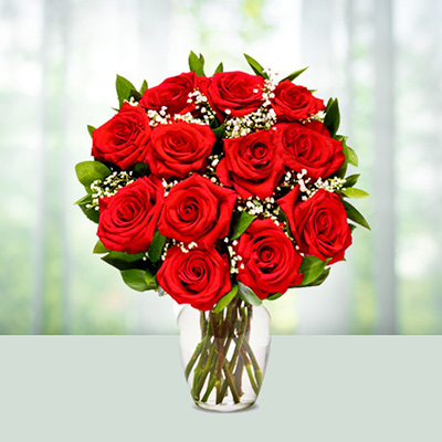 Red Roses Vase