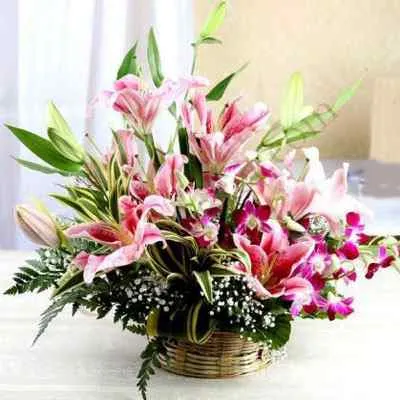 Beautiful Colors Mix Flowers Arrangement