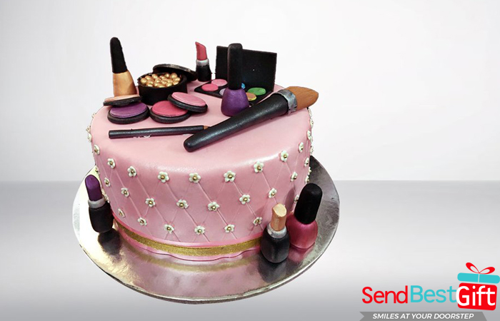 Customizing Your Cake Delivery