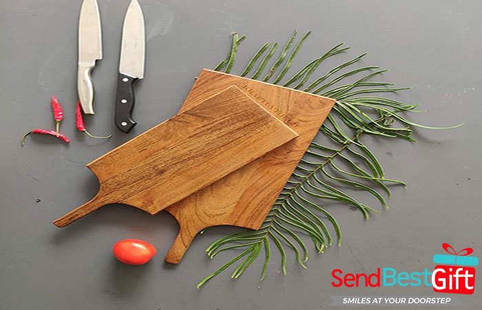 Elegant Cutting Board with a Set of Knives