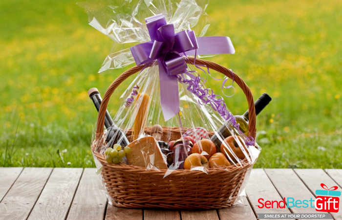 Gifts-Hamper