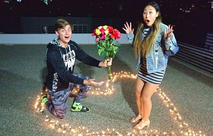 How to make your Boyfriend Girlfriend Feel Special on Rose Day
