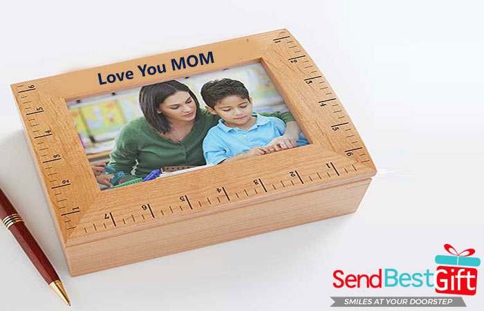 Personalized Keepsake Boxes Mom Will Love