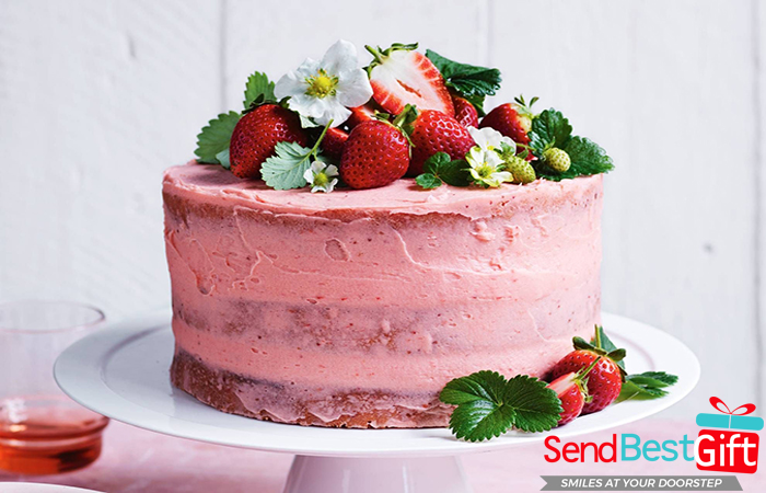 Strawberry-Cake