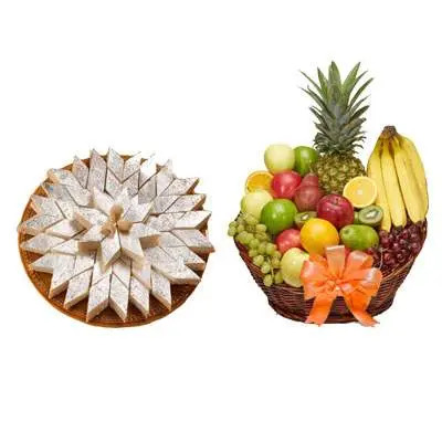 Kaju Burfi & Fruit Basket
