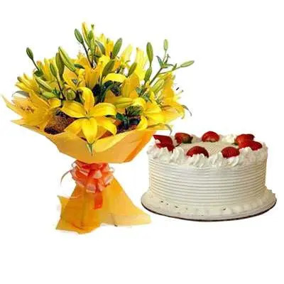 Yellow Lily & Strawberry Cake