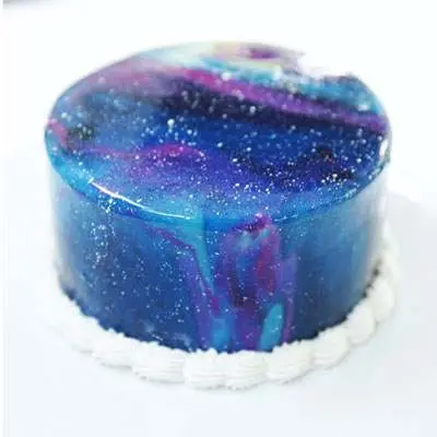 Galaxy Mirror Fondant Cake