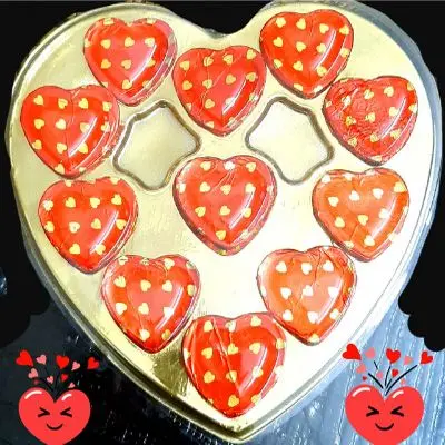 11 Pcs Heart Shape Chocolate Gift