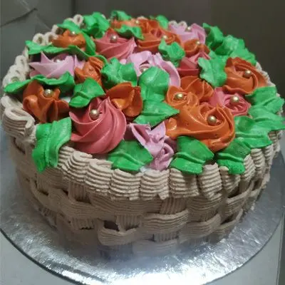 Basket Vanilla Cake