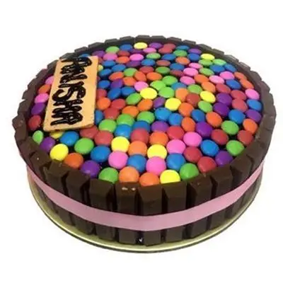 Kit Kat n Gems Cake