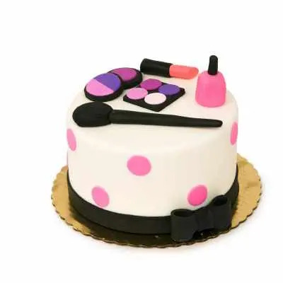 Scrumptious Makeup Theme Cake