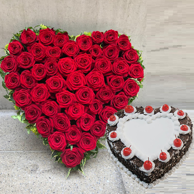 Roses Heart & Heart Shape Cake