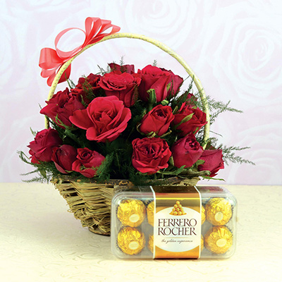 Red Roses Cane Basket with Ferrero