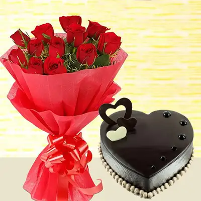 Red Roses With Heart Cake